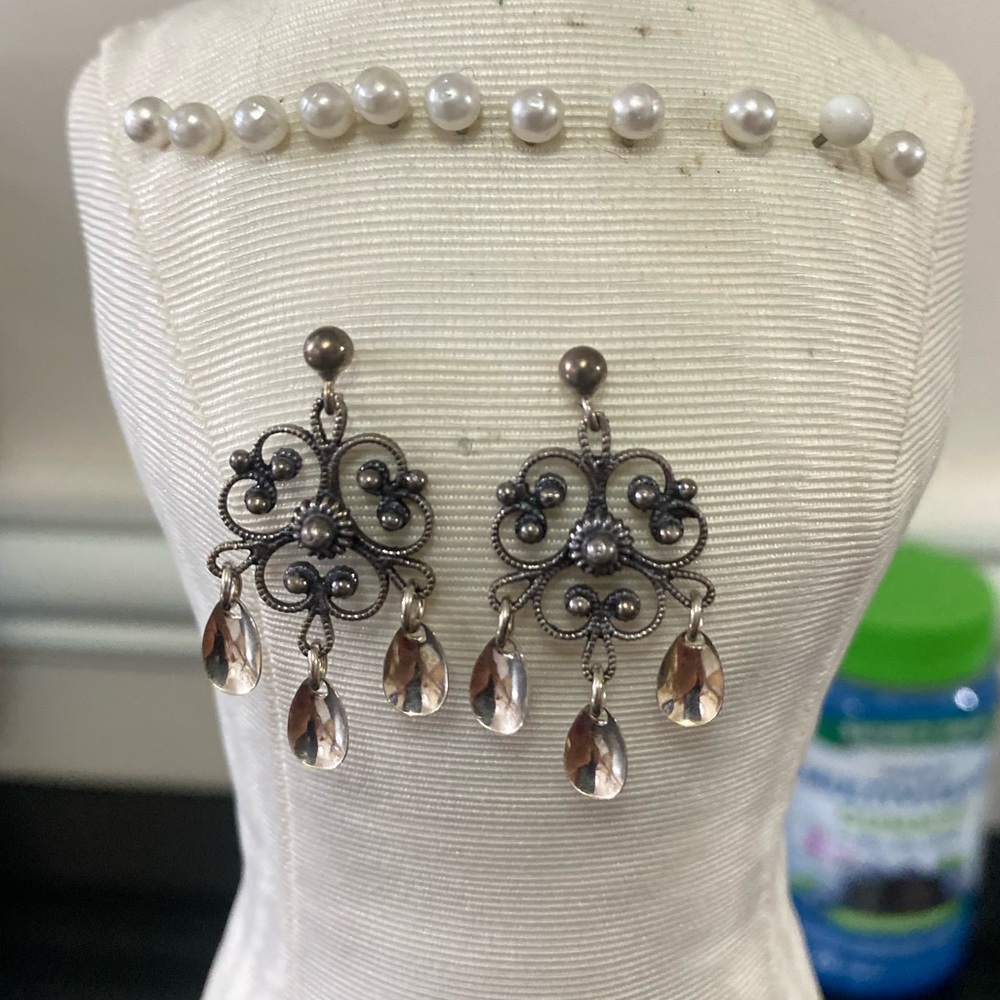 Vintage Silver-Tone Filigree Drop Earrings in Silver